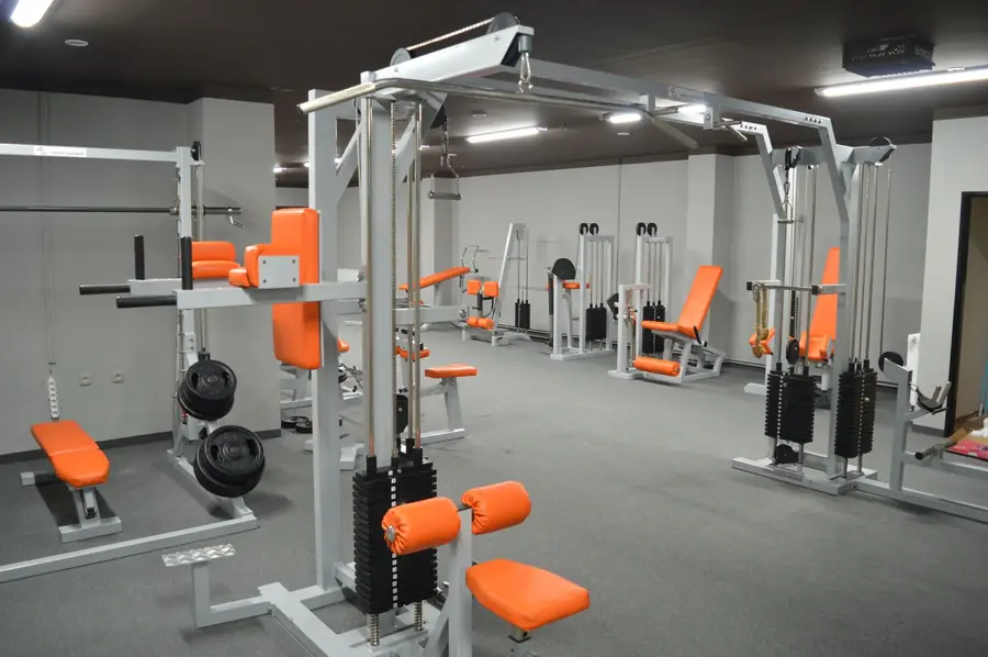 Přehled posilovny Fitness 24/7